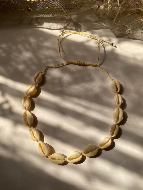 Natural seashell choker necklace with adjustable cord by Shelluxe - Handmade summer jewelry
